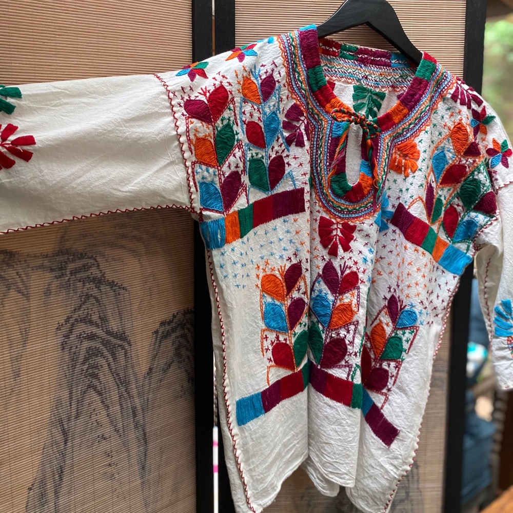 Cotton embroidered top - Picture 6 of 7